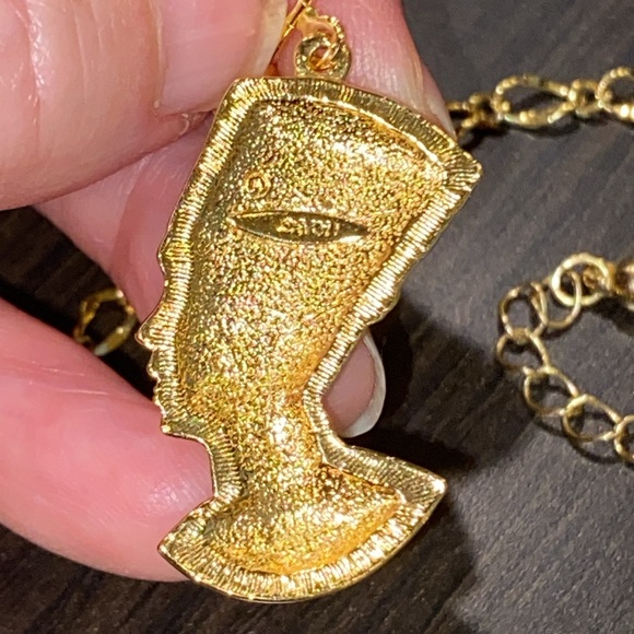 VTG AVON Egyptian Queen Nefertiti Clip Earrings & Choker Necklace SET - Picture 7 of 7